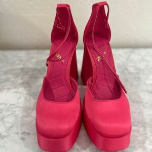 Zara pink satin platform pumps in 6